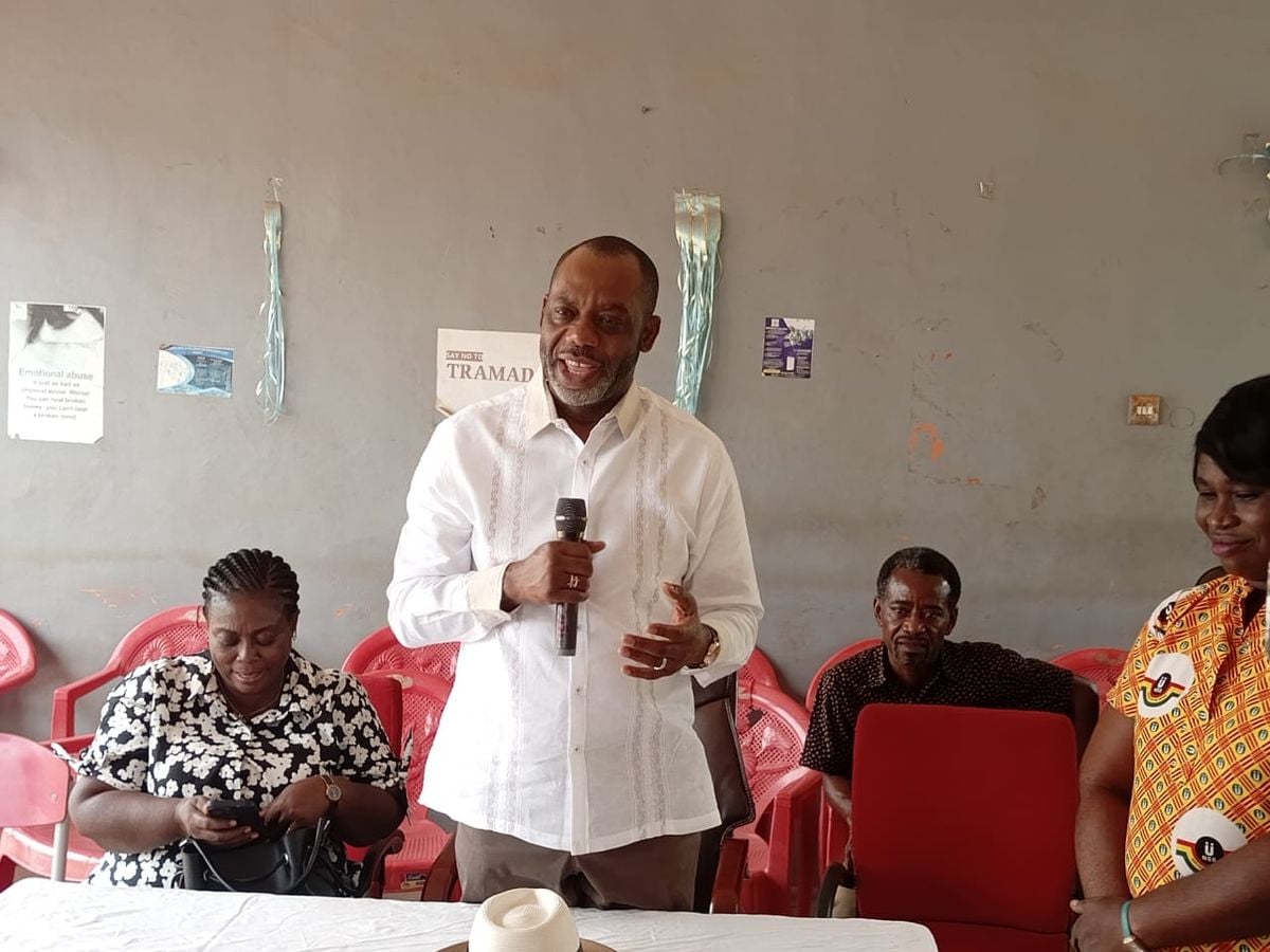 Dr Matthew Opoku Prempeh celebrates Easter with the needy and vulnerable in society